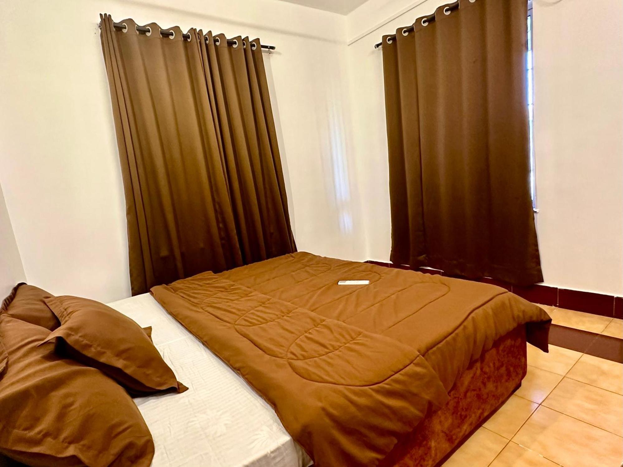הוילה לונבלה Pool Side House מראה חיצוני תמונה